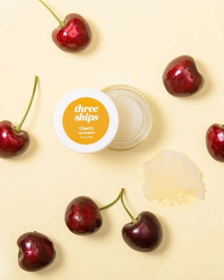 THREE SHIPS Cherry Lip Exfoliator